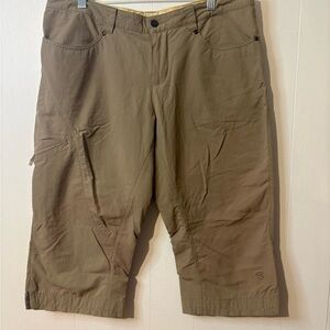 Mountain Hardwear Tan Cargo Shorts